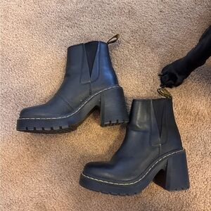 NWOT Dr Marten Spence Chunky Heel Ankle Boots